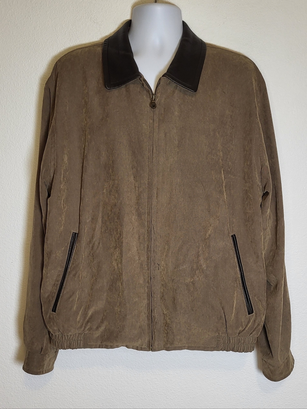 Robert Comstock Endurance Suede Leather Bomber Jacket with Dark Collar size 44